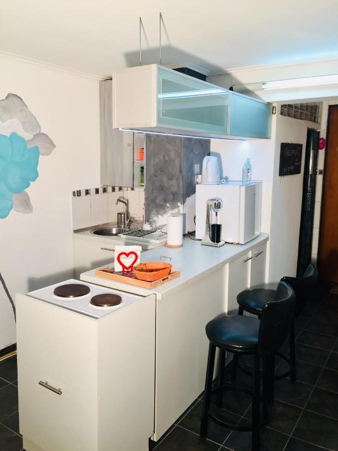Esther Isimeriahomz Apartment